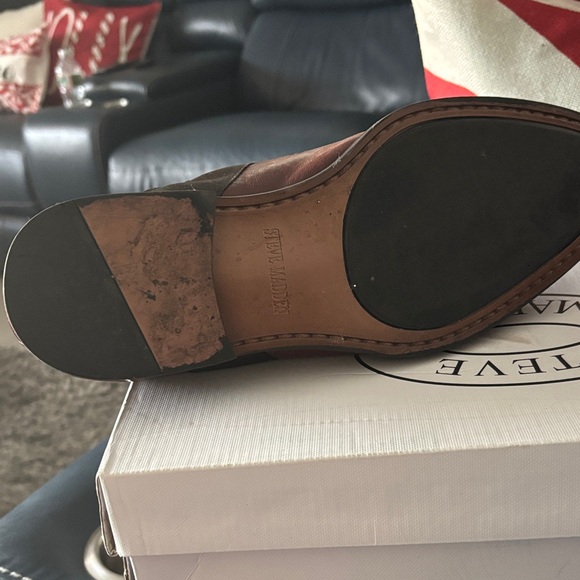 Steve Madden Dark Brown Leather Oxfords - Picture 4 of 10